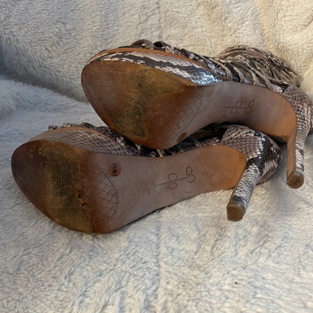 Jessica Simpson heels - Picture 6 of 7
